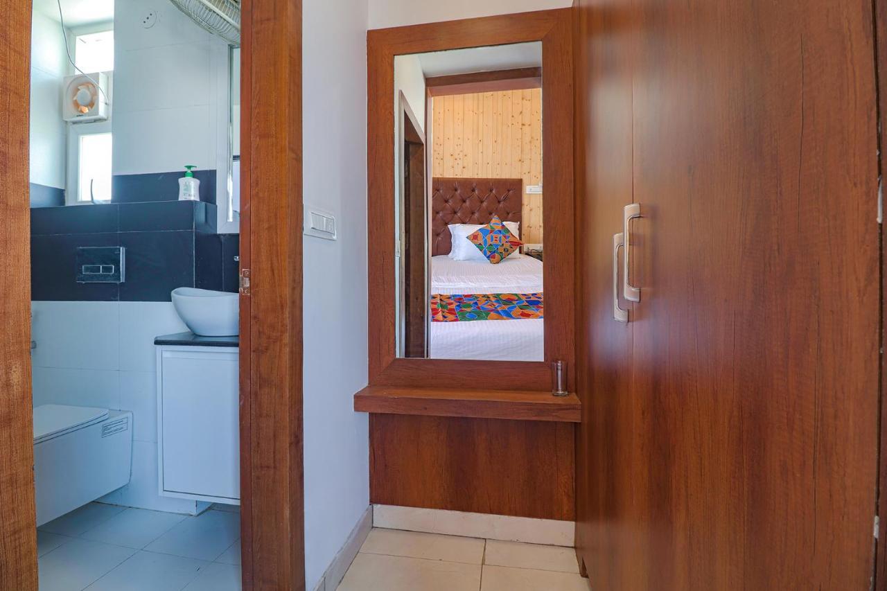 Fabhotel Grand Arya Патна Екстериор снимка