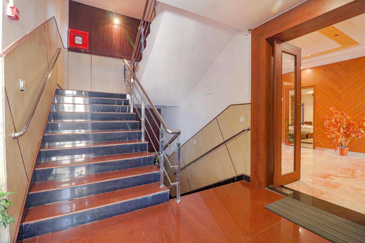 Fabhotel Grand Arya Патна Екстериор снимка