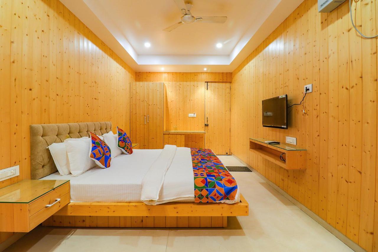 Fabhotel Grand Arya Патна Екстериор снимка